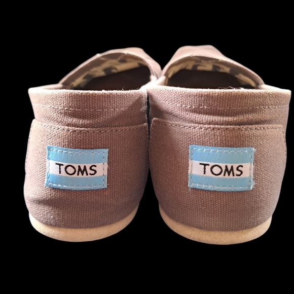 TOMS Brown Canvas Flats with Elastic Goring - Picture 2 of 3